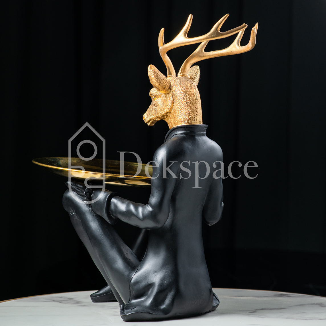 DEER SITTING Dekspace